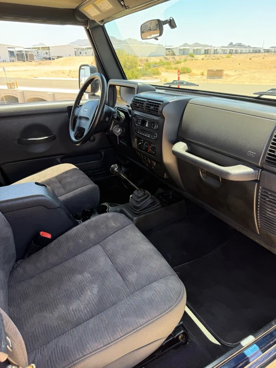 2004 Jeep TJ Wrangler - Image 28 of 31