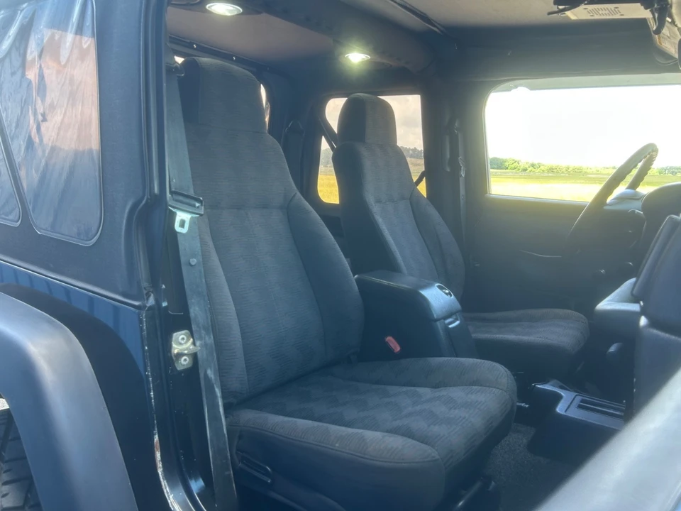 2004 Jeep TJ Wrangler - Image 14 of 23