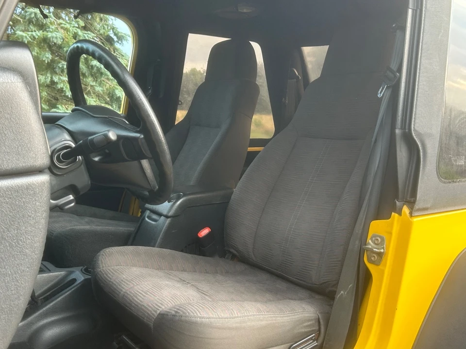 2004 Jeep TJ Wrangler - Image 23 of 31