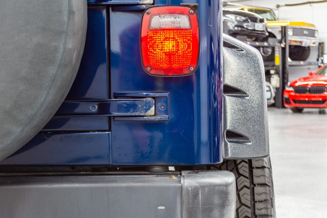 2004 Jeep TJ Wrangler - Image 23 of 31