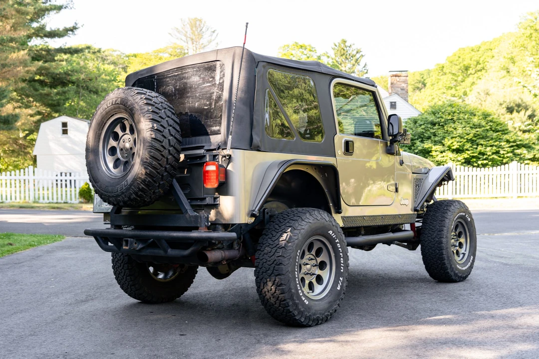 2004 Jeep TJ Wrangler - Image 18 of 31