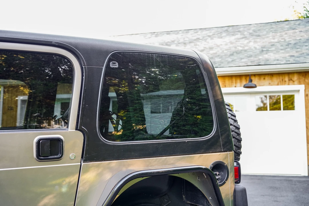 2004 Jeep TJ Wrangler - Image 29 of 31