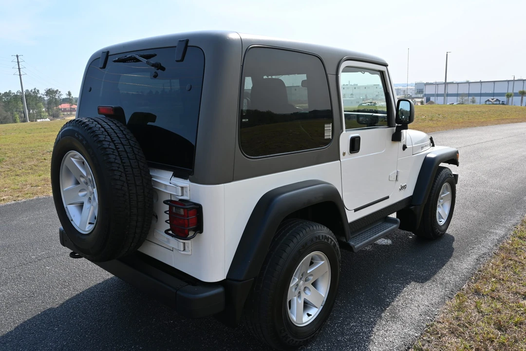2004 Jeep TJ Wrangler - Image 15 of 31