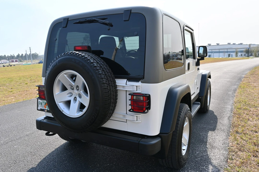 2004 Jeep TJ Wrangler - Image 14 of 31