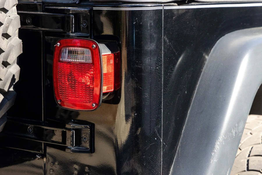 2004 Jeep TJ Wrangler - Image 15 of 27