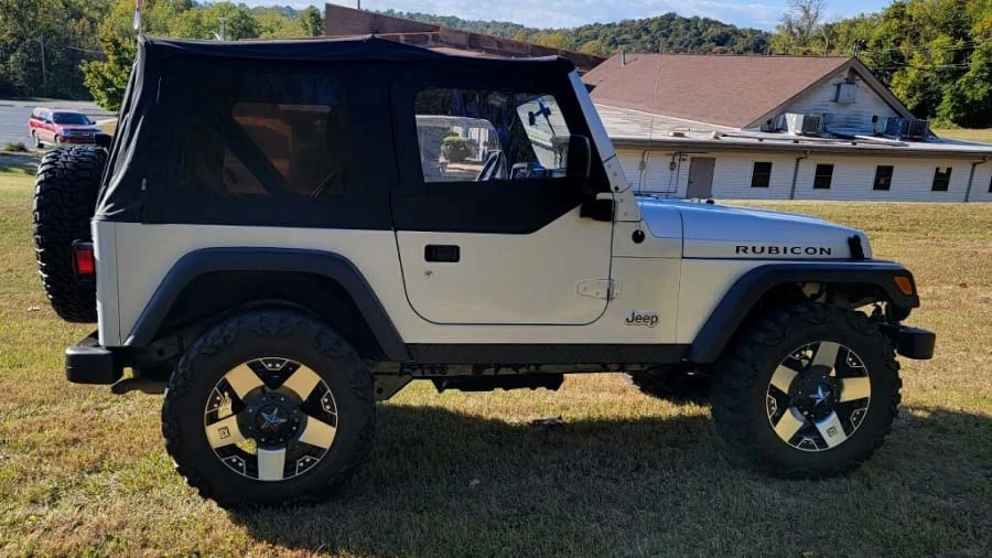 2004 Jeep TJ Wrangler - Image 2 of 8