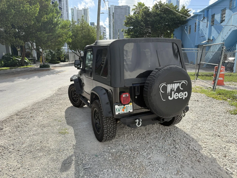 2004 Jeep TJ Wrangler - Image 17 of 31