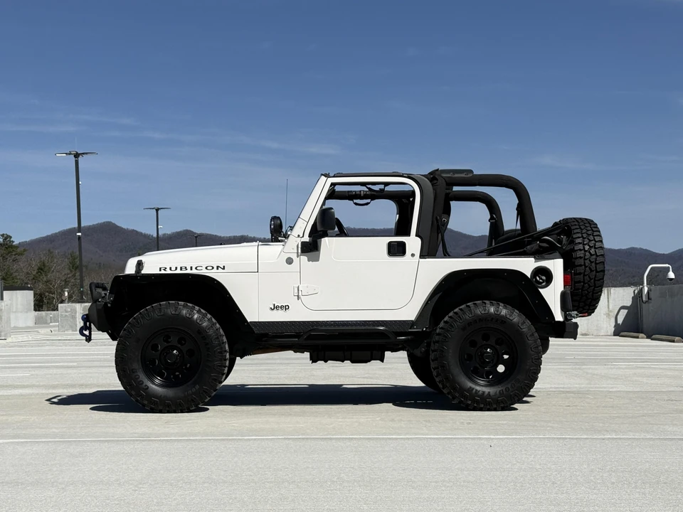 2004 Jeep TJ Wrangler - Image 17 of 31