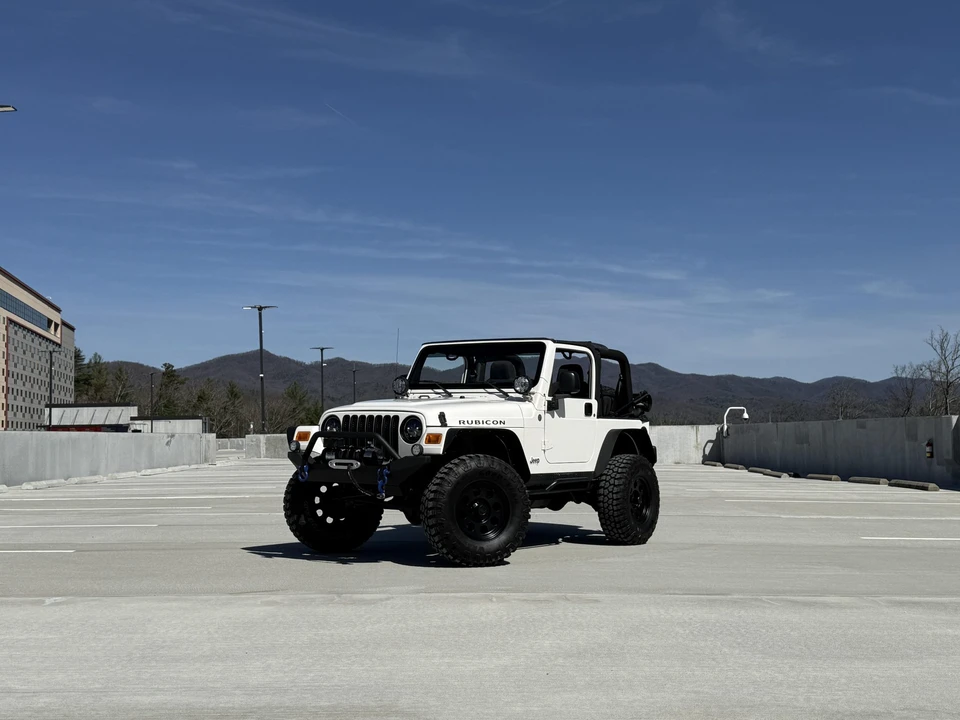 2004 Jeep TJ Wrangler - Image 2 of 31