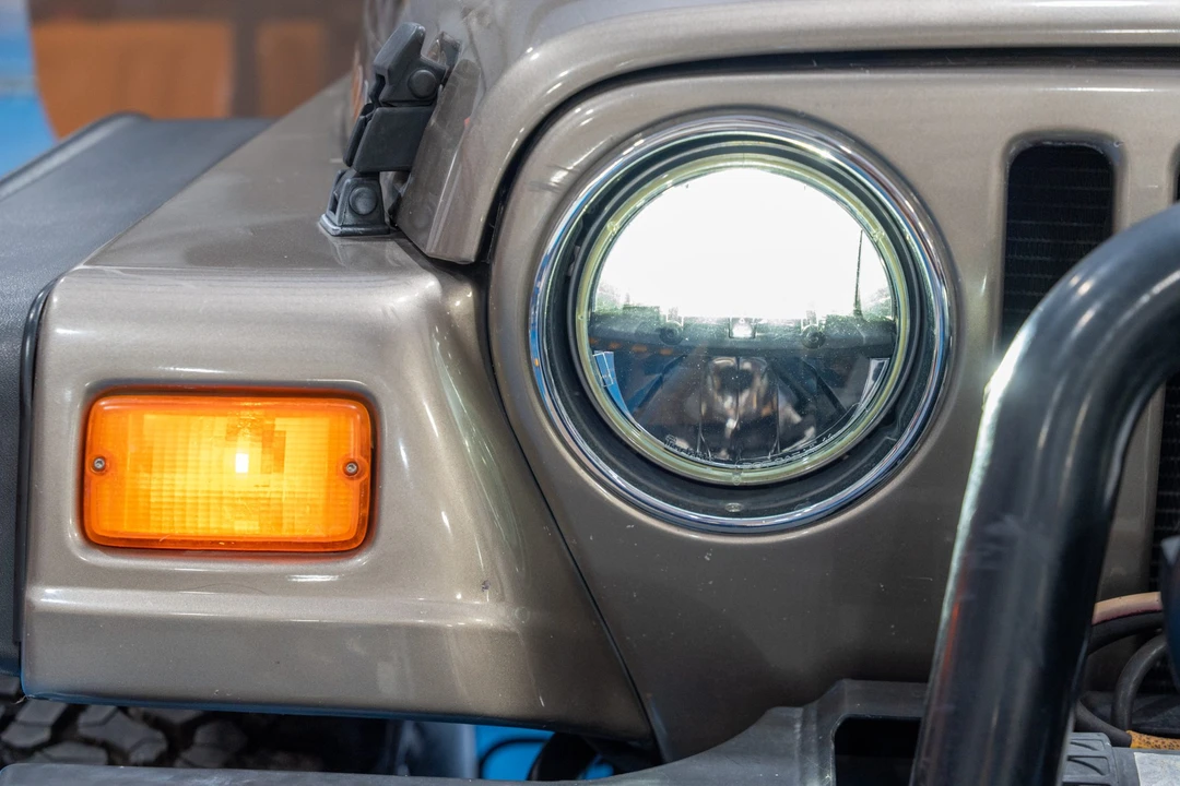 2004 Jeep TJ Wrangler - Image 17 of 31