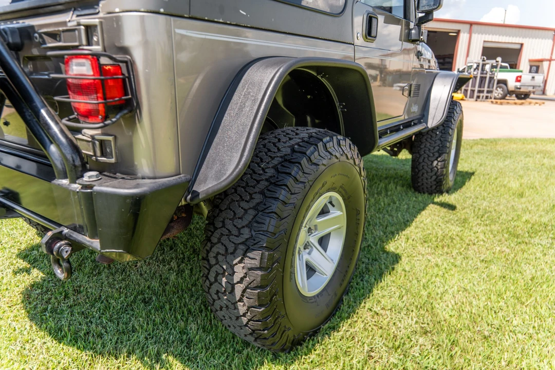 2004 Jeep TJ Wrangler - Image 30 of 31