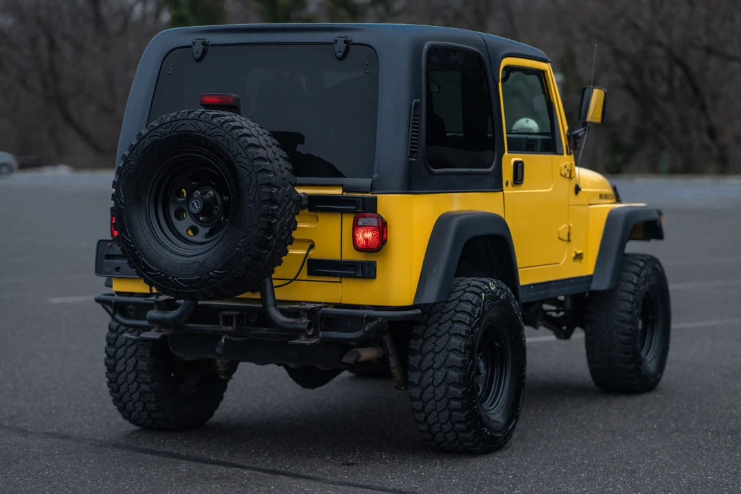 2004 Jeep TJ Wrangler - Image 16 of 31