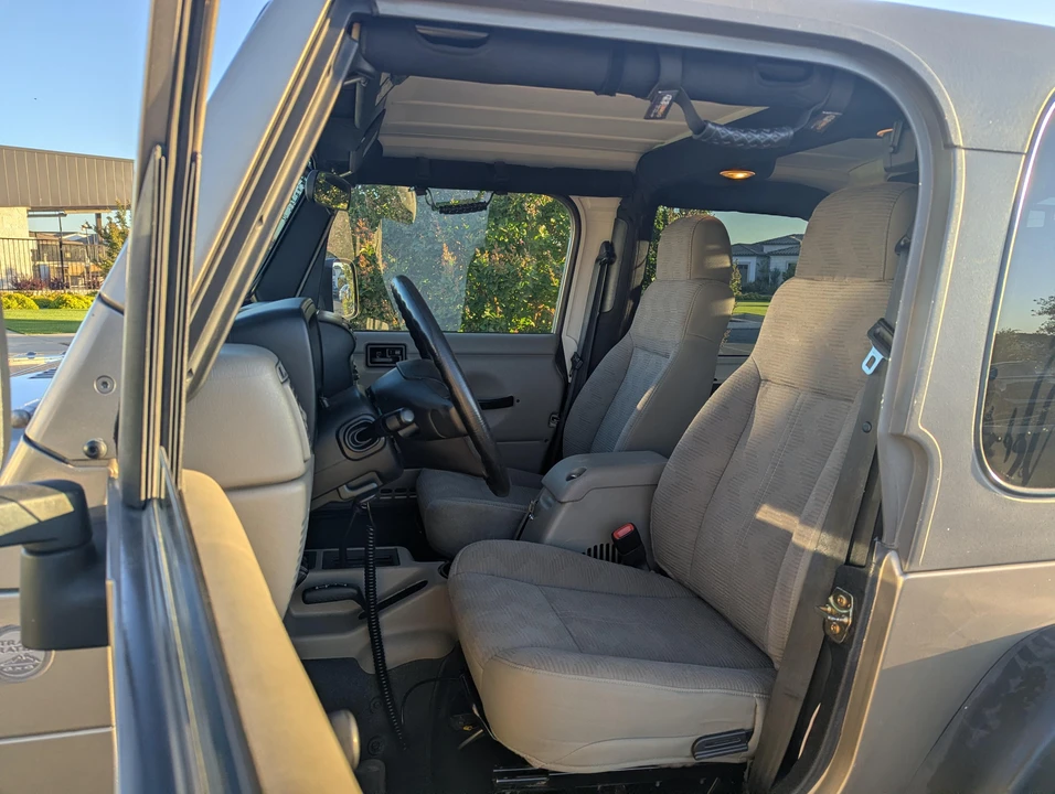 2004 Jeep TJ Wrangler - Image 24 of 31