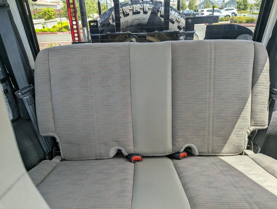 2004 Jeep TJ Wrangler - Image 28 of 31