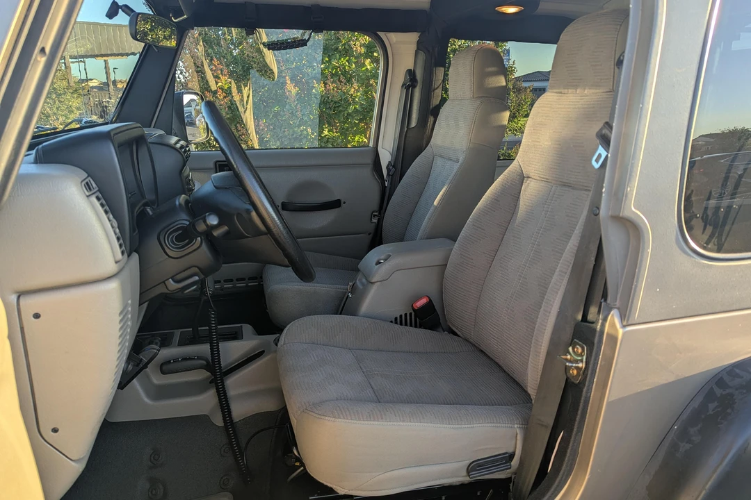 2004 Jeep TJ Wrangler - Image 21 of 31
