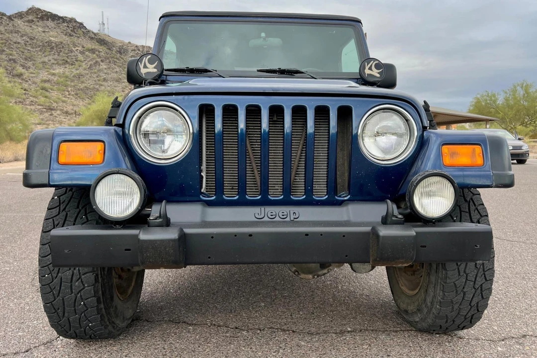 2004 Jeep TJ Wrangler - Image 2 of 31