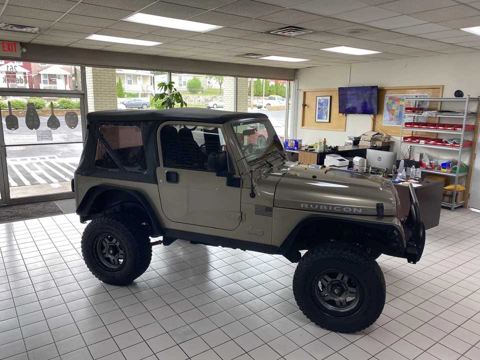 2004 Jeep TJ Wrangler - Image 15 of 31