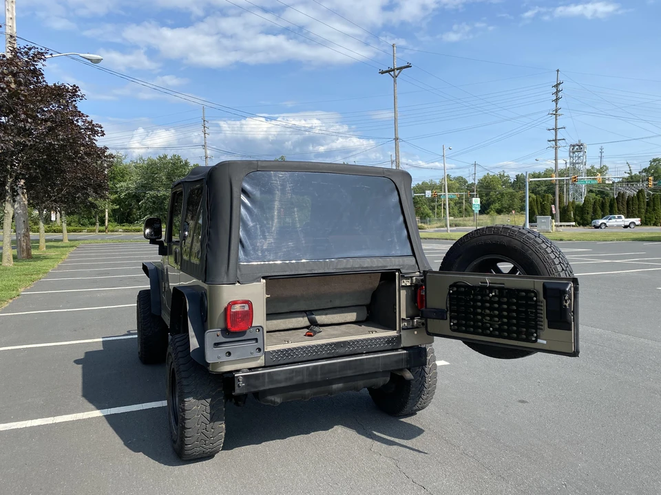 2004 Jeep TJ Wrangler - Image 20 of 31