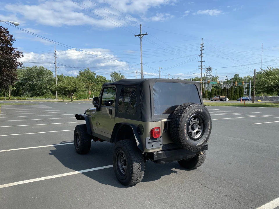 2004 Jeep TJ Wrangler - Image 19 of 31