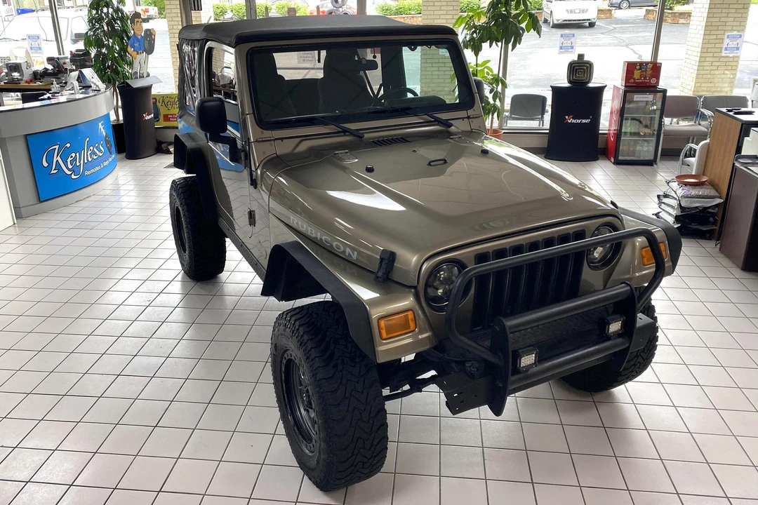2004 Jeep TJ Wrangler - Image 2 of 31