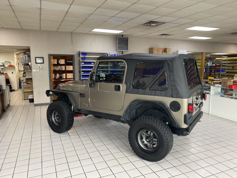 2004 Jeep TJ Wrangler - Image 9 of 31