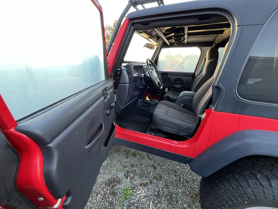 2004 Jeep TJ Wrangler - Image 27 of 31