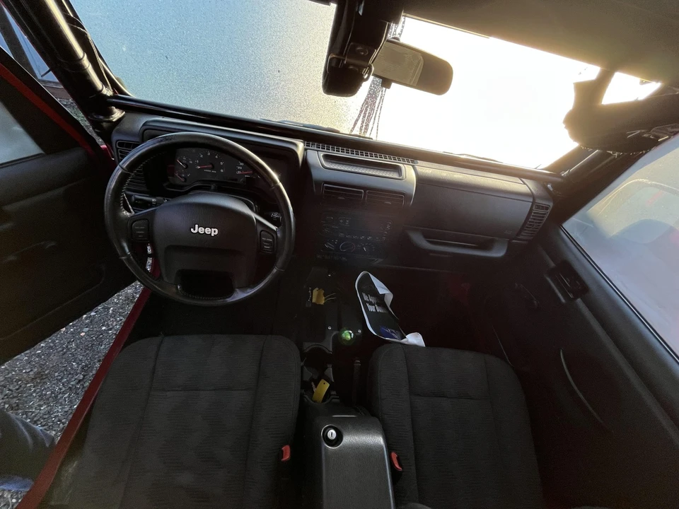 2004 Jeep TJ Wrangler - Image 29 of 31