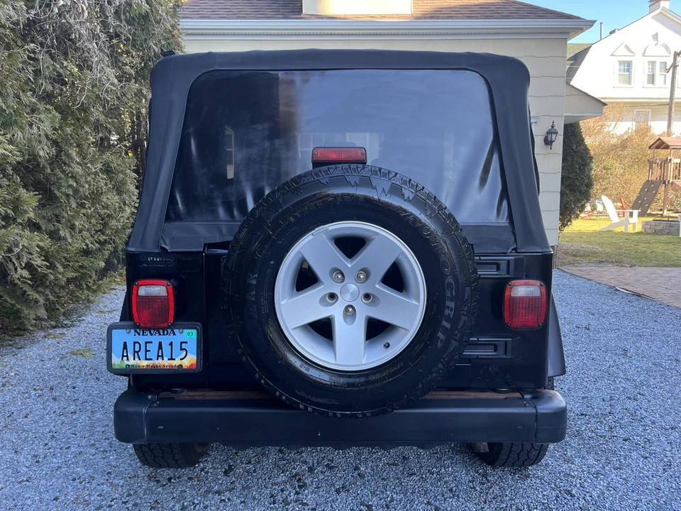 2004 Jeep TJ Wrangler - Image 19 of 31