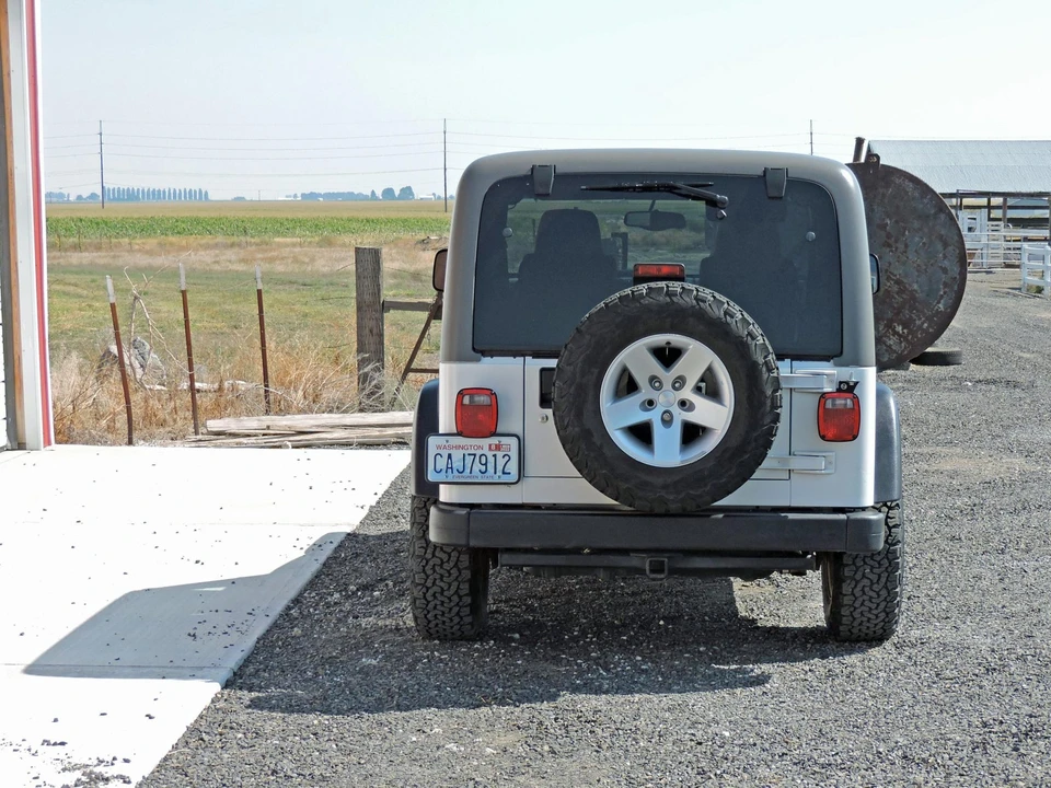 2004 Jeep TJ Wrangler - Image 7 of 31