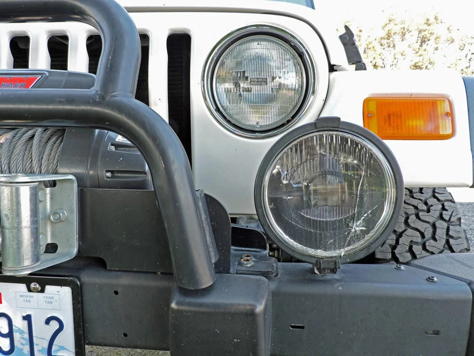 2004 Jeep TJ Wrangler - Image 28 of 31