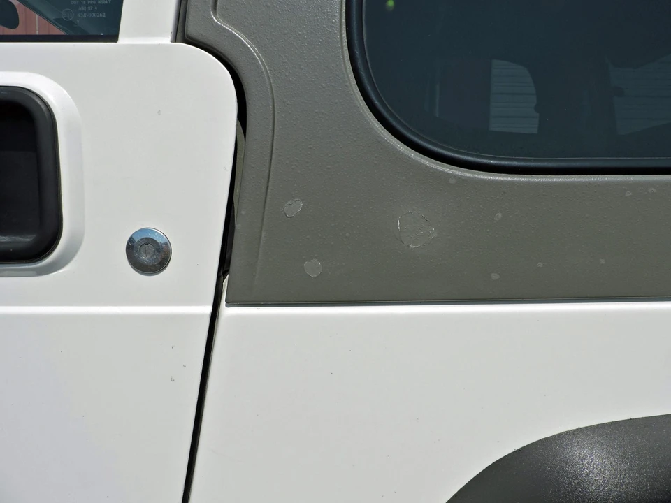 2004 Jeep TJ Wrangler - Image 29 of 31