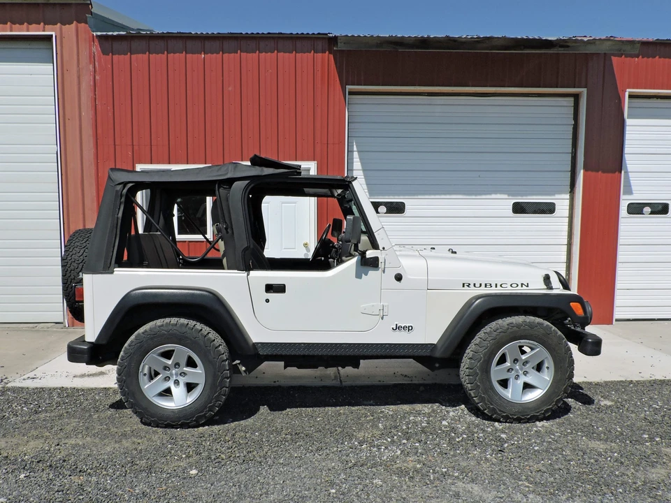 2004 Jeep TJ Wrangler - Image 17 of 31