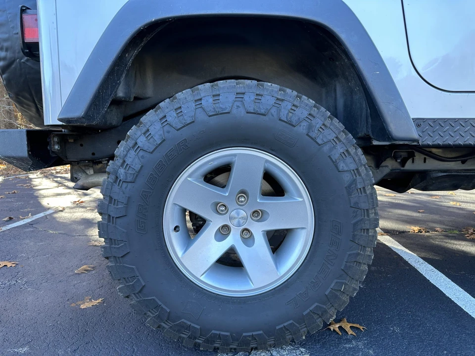 2004 Jeep TJ Wrangler - Image 25 of 31