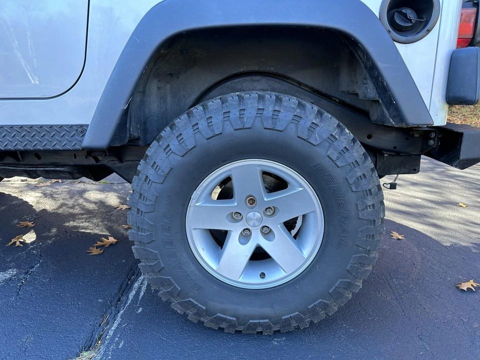 2004 Jeep TJ Wrangler - Image 23 of 31