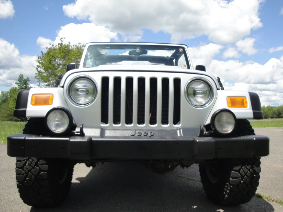 2004 Jeep TJ Wrangler - Image 30 of 31