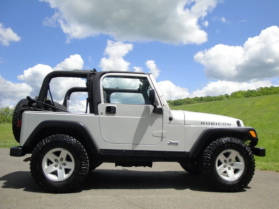 2004 Jeep TJ Wrangler - Image 23 of 31