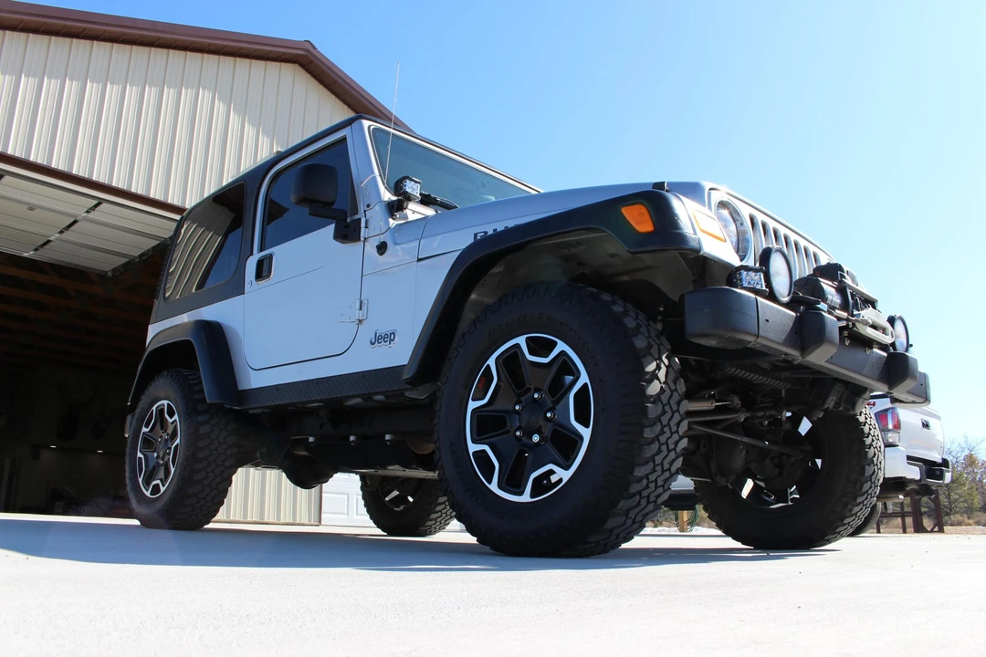 2004 Jeep TJ Wrangler - Image 17 of 31
