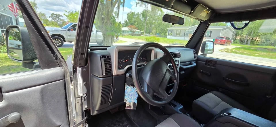 2004 Jeep TJ Wrangler - Image 5 of 13