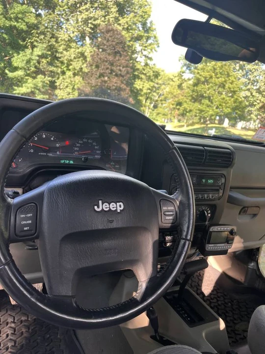 2004 Jeep TJ Wrangler - Image 11 of 16