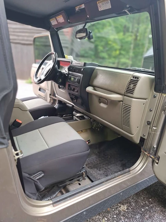 2004 Jeep TJ Wrangler - Image 8 of 14