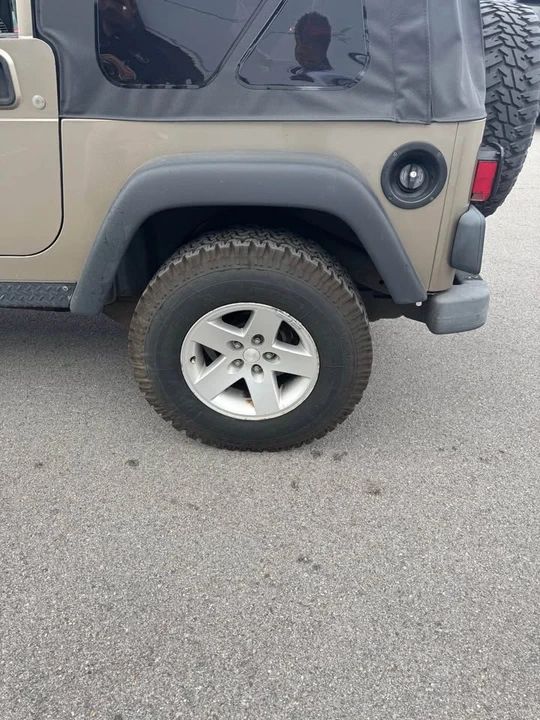 2004 Jeep TJ Wrangler - Image 7 of 11