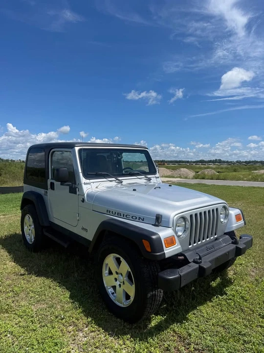 2004 Jeep TJ Wrangler - Image 2 of 12