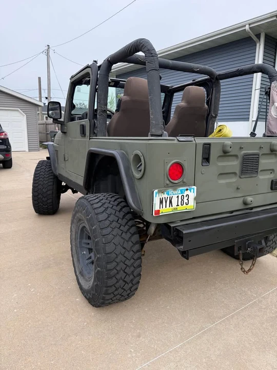 2004 Jeep TJ Wrangler - Image 2 of 7