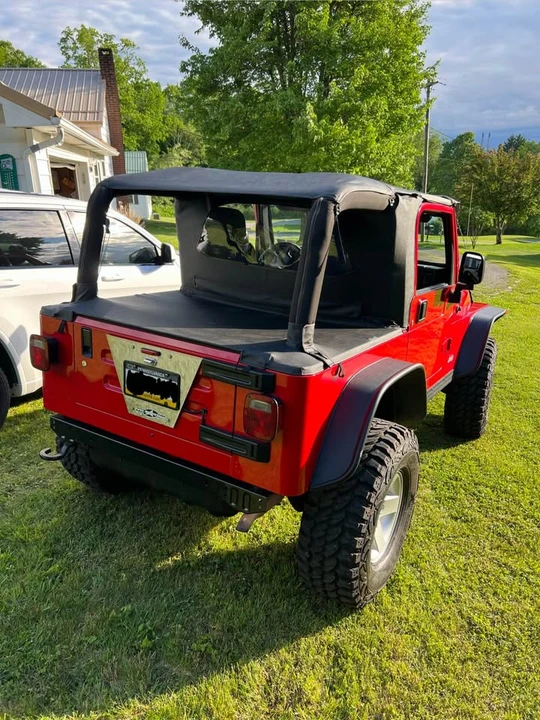 2004 Jeep TJ Wrangler - Image 2 of 8