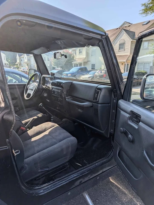 2004 Jeep TJ Wrangler - Image 5 of 11