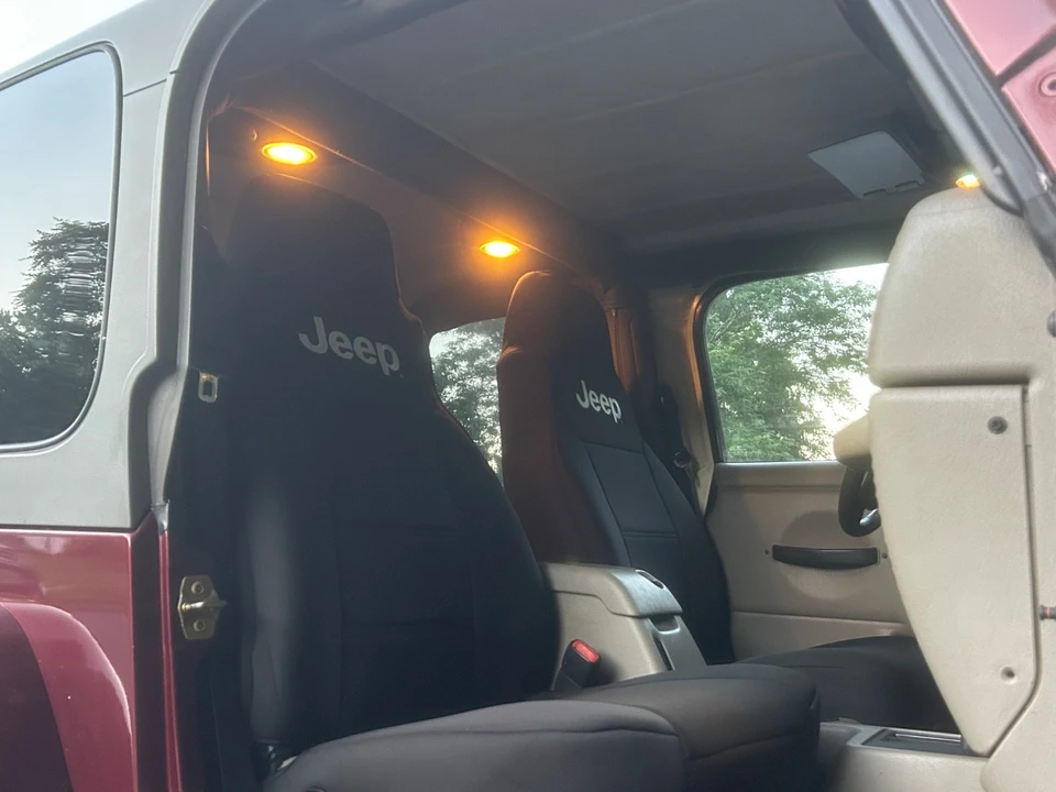 2004 Jeep TJ Wrangler - Image 17 of 31