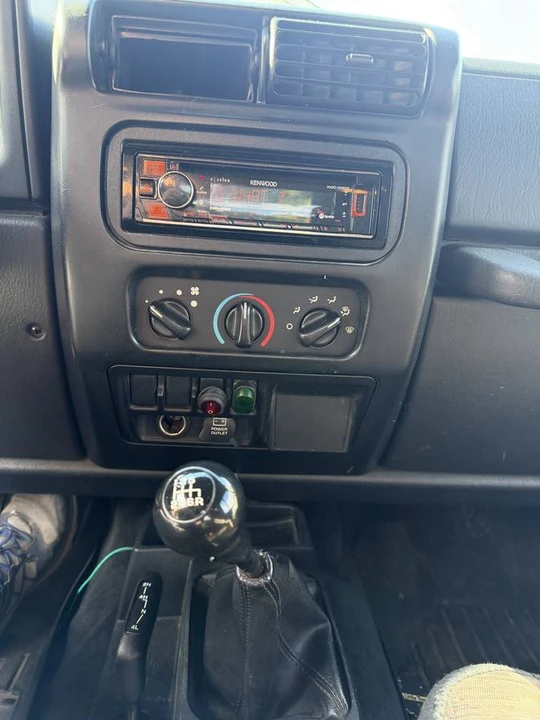 2004 Jeep TJ Wrangler - Image 7 of 12