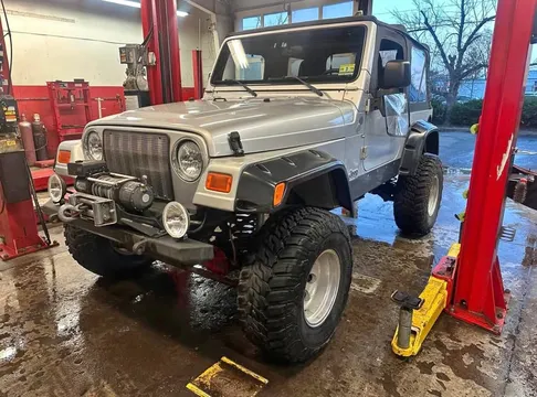 2004 Jeep Wrangler SE Sport Utility 2D