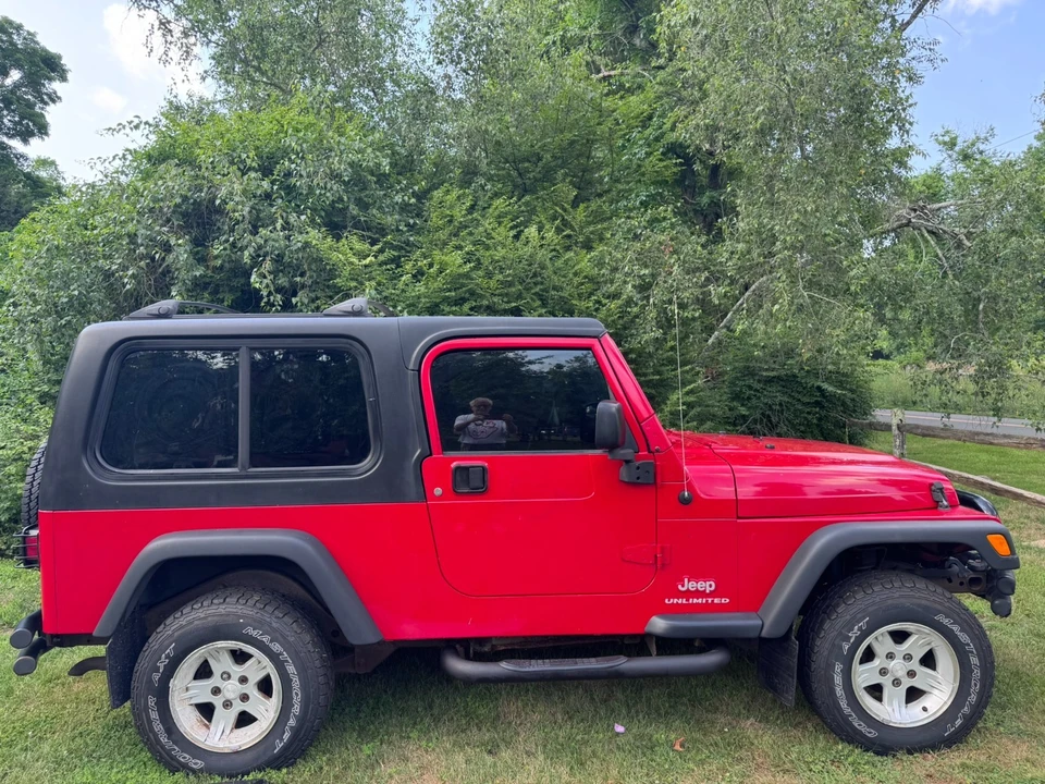 2004 Jeep TJ Wrangler - Image 2 of 11