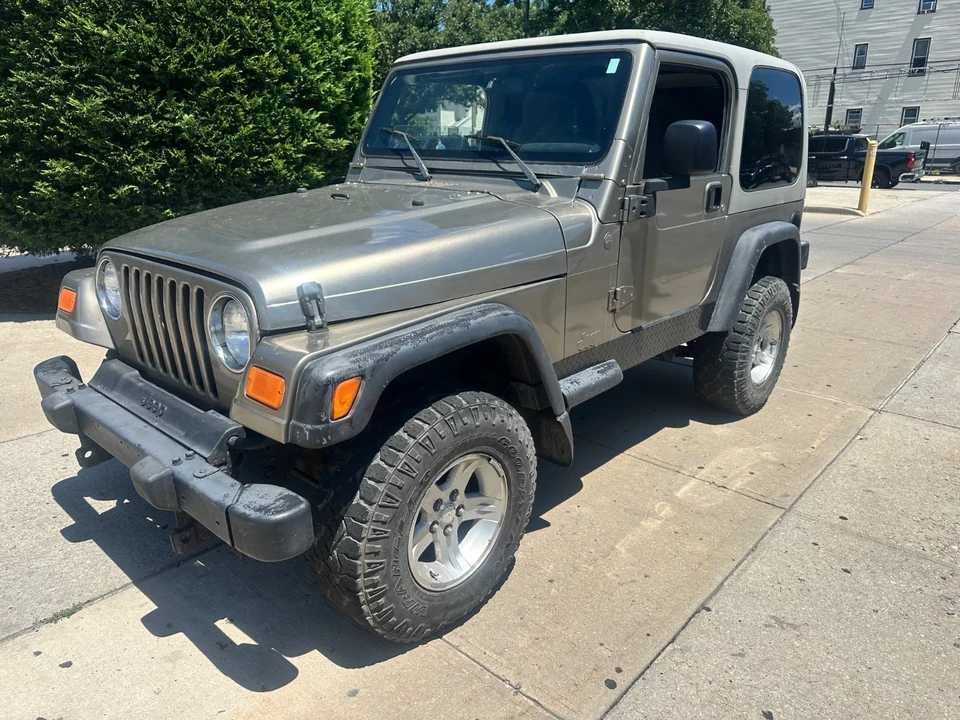 2004 Jeep TJ Wrangler - Image 2 of 31